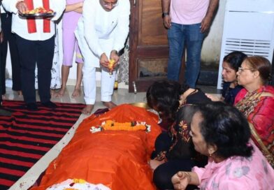 मुख्यमंत्री श्री विष्णु देव साय ने पद्मश्री डॉ. सुरेंद्र दुबे को दी श्रद्धांजलि