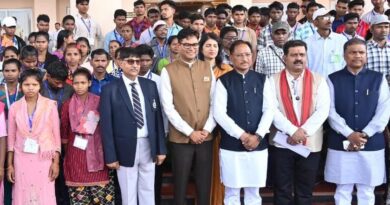 नए विश्वास के साथ आगे बढ़ रहे पुनर्वासित युवा: विधानसभा में समझी जनतांत्रिक प्रणाली