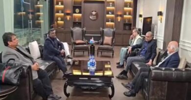 पाकिस्तान लेगा यू-टर्न? लाहौर में ICC और नकवी की मीटिंग, टी20 वर्ल्ड कप में सुलझेगा IND-PAK मैच विवाद!