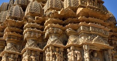 अनोखी शिल्पकला और रहस्यमय आकर्षण – किराडू मंदिर