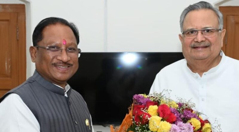 मुख्यमंत्री  विष्णु देव साय ने विधानसभा अध्यक्ष डॉ. रमन सिंह से की सौजन्य मुलाकात