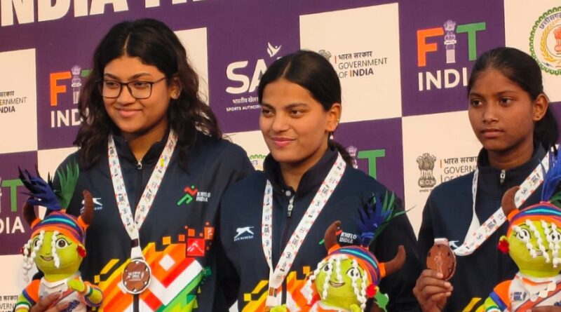 कर्नाटक के तैराक मणिकांता ने स्वर्ण पदकों की हैट्रिक पूरी की, छत्तीसगढ़ की अनुष्का भगत ने जीता दूसरा पदक