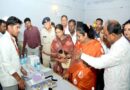 प्रभारी मंत्री श्रीमती उइके ने सरई में मल्टीस्पेशियलिटी मेगा स्वास्थ्य शिविर का किया अवलोकन