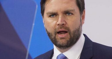 ईरान से वार्ता से पहले अमेरिका का नरम रुख, जेडी वेंस बोले—दोस्ती के लिए तैयार