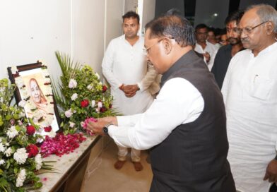 मुख्यमंत्री श्री विष्णु देव साय ने स्वर्गीय श्रीमती प्रेमलता अग्रवाल को दी श्रद्धांजलि