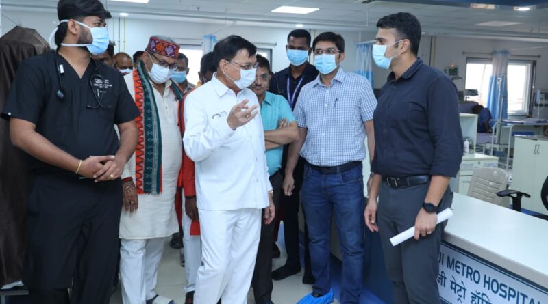 सिंघीतराई प्लांट हादसा: कैबिनेट मंत्री लखन लाल देवांगन ने घायलों का जाना हालचाल, बेहतर उपचार के दिए निर्देश