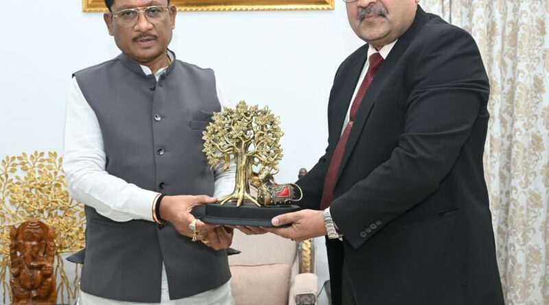 मुख्यमंत्री  विष्णु देव साय से आईओसीएल के मुख्य महाप्रबंधक ने की सौजन्य मुलाकात