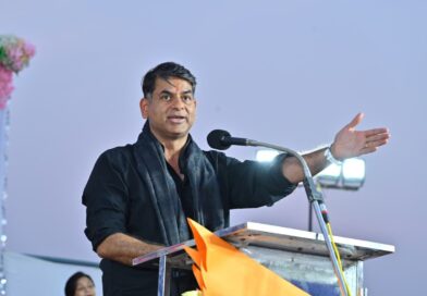 यूथ फेस्ट-2026: सौरभ द्विवेदी का मंत्र—फिट रहें, पॉजिटिव सोचें, परिवार संग आगे बढ़ें