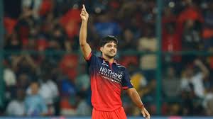 IPL में अजीब फैसला: चार विकेट लेने वाला खिलाड़ी पीछे, हेजलवुड को मिला अवॉर्ड