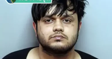 ऑस्ट्रेलिया के एडिलेड में पैराफील्ड एयरपोर्ट पर लैंडिंग के दौरान एक विमान हैंगर से टकराकर क्रैश हो गया