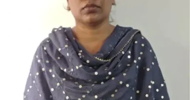 कर्नाटक के बेंगलुरु में पुलिस ने बुधवार को एक युवती को बॉयफ्रेंड की हत्या के आरोप में गिरफ्तार किया