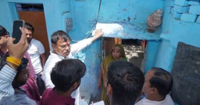 ऊर्जा मंत्री श्री तोमर ने सफाई व्यवस्था से नाराज़ होकर नगर निगम अधिकारियों को लगाई फटकार