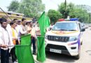 वित्त मंत्री श्री ओपी चौधरी ने रायगढ़ को मिली 16 अत्याधुनिक डायल-112 ईआरवी वाहनों को दिखाई हरी झंडी