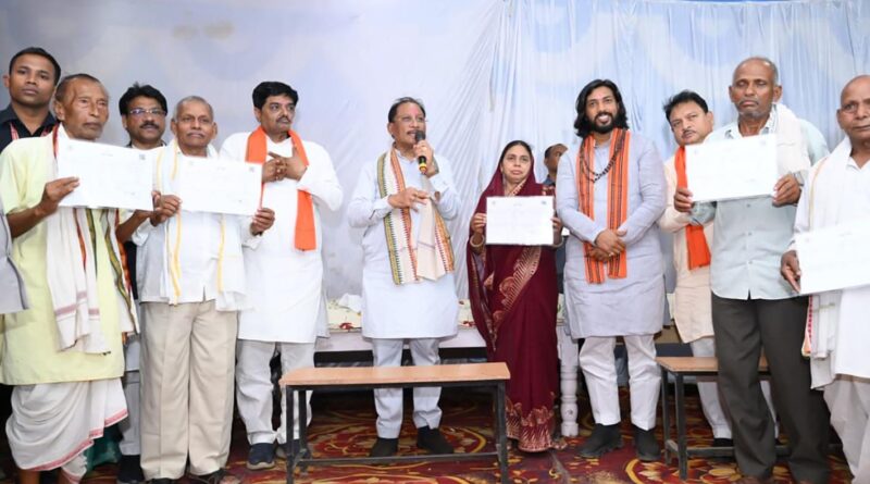 स्वामित्व से संपत्ति का अधिकार, बिहान से आत्मनिर्भरता की राह : कोसरंगी चौपाल में ग्रामीण विकास की दिखी तस्वीर