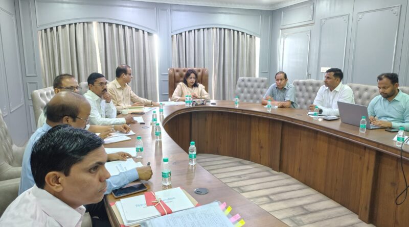 अपर मुख्य सचिव श्रीमती ऋचा शर्मा ने पंचायत एवं ग्रामीण विकास विभाग के कार्यों की समीक्षा की
