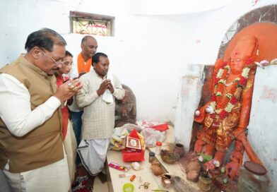 मुख्यमंत्री श्री विष्णुदेव साय ने ऐतिहासिक चतुर्भुज विष्णु मंदिर में की पूजा-अर्चना, प्रदेश की सुख-समृद्धि की कामना