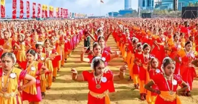 श्रीलंका के कोलंबो स्थित गॉल फेस प्रोमेनेड में अद्भुत सांस्कृतिक नजारा देखने को मिला
