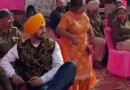 पंजाबी सिंगर एवं एक्टर दिलजीत दोसांझ के साथ फिल्म जट एंड जूलियट-3 में काम कर चुकीं रंजीत कौर भाभी चुम्मेवाली सोशल मीडिया पर अपनी रील्स को लेकर विवाद में