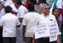 संसद के मानसून सत्र के चौथे दिन गुरुवार को संसद भवन के बाहर NDA और विपक्ष आमने-सामने आ गए
