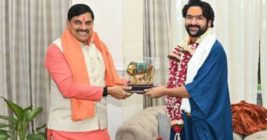 मुख्यमंत्री डॉ. यादव से मिले बागेश्वर धाम के पीठाधीश्वर धीरेंद्र शास्त्री महाराज
