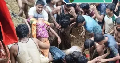 बांग्लादेश के कॉक्स बाजार जिले के उखिया स्थित रोहिंग्या शरणार्थी कैंप में  लैंडस्लाइड में 8 बच्चों की मौत