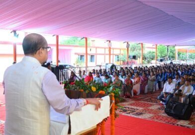 लक्ष्य हासिल करने के लिए जुनून जगाएं और मेहनत करें: राज्यपाल रमेन डेका