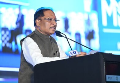 नेशनल हाईवे-45 पर छतौना के पास मरम्मत कार्य जारी, मार्ग पर आवाजाही पूरी तरह चालू