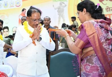 “मेरी सगी बहन नहीं… आज माधुरी जी ने वह कमी पूरी कर दी” : राखी बंधवाकर भावुक हुए मुख्यमंत्री साय