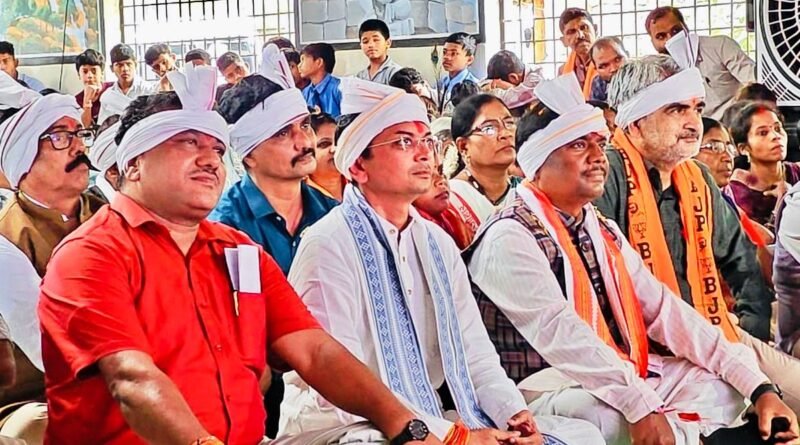 अब धमाकों की नहीं, रेडियो की गूंज