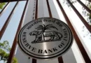 पर्सनल, कार या होम लोन न चुकाने वाले ग्राहकों के मोबाइल और लैपटॉप बैंक बंद या डिसेबल नहीं कर सकते