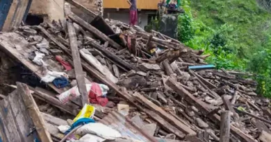 उत्तराखंड के उत्तरकाशी में लैंडस्लाइड के कारण यमुनोत्री नेशनल हाईवे कई जगहों पर बंद हो गया