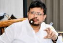 ममता बनर्जी ने TMC पार्टी सिंबल को लेकर शुक्रवार को सुप्रीम कोर्ट में याचिका लगाई