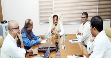 डिजिटल तकनीक के माध्यम से स्वास्थ्य सेवाओं की तेज, पारदर्शी और विश्वसनीय डिलीवरी करें सुनिश्चित: उप मुख्यमंत्री श्री शुक्ल