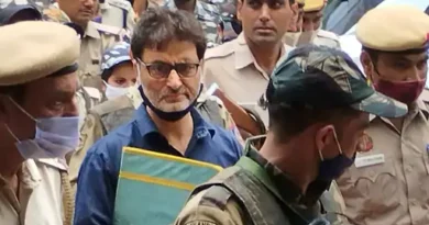 जेल में बंद प्रतिबंधित जम्मू-कश्मीर लिबरेशन फ्रंट (JKLF) चीफ मोहम्मद यासीन मलिक ने कश्मीरी पंडित महिला की हत्या के मामले में अपनी भूमिका से इनकार किया