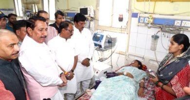 मंत्री श्री कंषाना और मंत्री श्री शुक्ला ने ग्वालियर अस्पताल पहुंचकर घायलों का हाल जाना