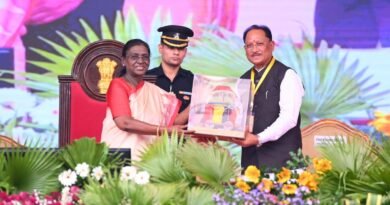 राष्ट्रपति श्रीमती द्रौपदी मुर्मु ने बस्तर दशहरा की अनूठी परंपराओं और जनजातीय संस्कृति की सराहना की