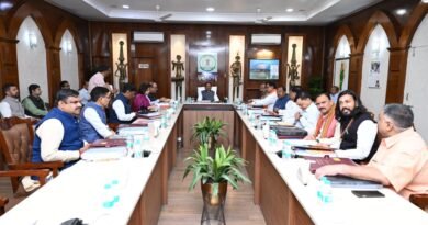 मुख्यमंत्री विष्णु देव साय की अध्यक्षता में आज सिविल लाइन स्थित मुख्यमंत्री निवास में मंत्री परिषद की बैठक प्रारम्भ