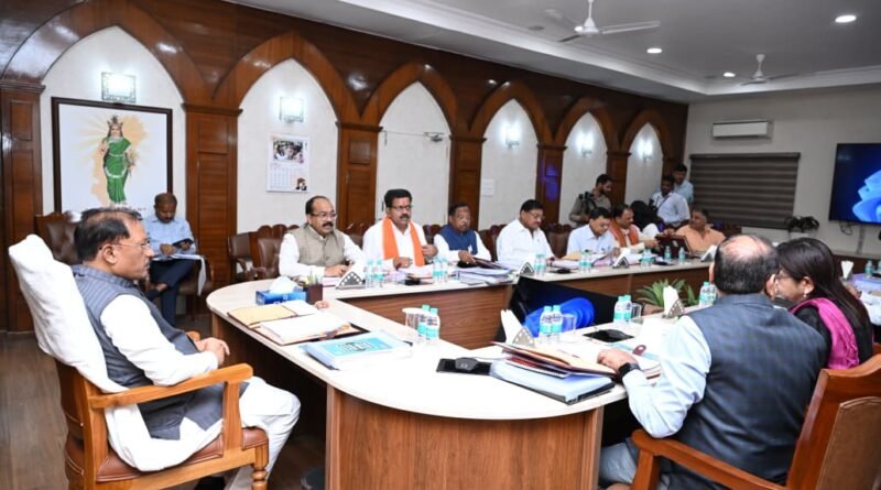 कभी पानी के लिए घंटों इंतजार, अब घर में नल खोलते ही भर रहे बर्तन