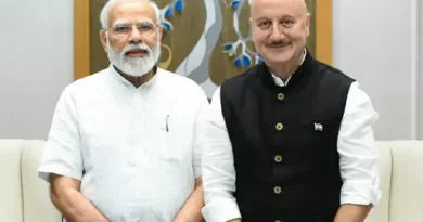 अभिनेता अनुपम खेर ने मुख्य चुनाव आयुक्त ज्ञानेश कुमार के खिलाफ चल रहे प्रदर्शनों और प्रधानमंत्री नरेंद्र मोदी पर की जा रही टिप्पणियों पर प्रतिक्रिया दी