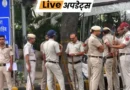 दिल्ली के मोहन गार्डन इलाके में स्कूल के बाहर 12वीं के स्टूडेंट की हत्या मामले में तीन नाबालिगों समेत पांच आरोपियों को पकड़ा गया है