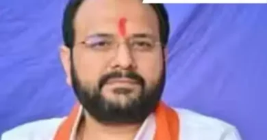 भारतीय जनता युवा मोर्चा अध्यक्ष और वडोदरा के सांसद हेमांग जोशी ने मंगलवार को राष्ट्रीय पदाधिकारियों की घोषणा की